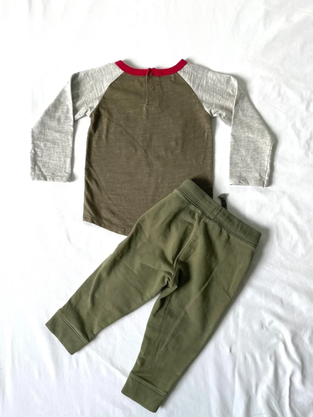 2-Pc Sz 2/2T Boys “Rock Star” Olive Green Top & Jogger Pant EXC